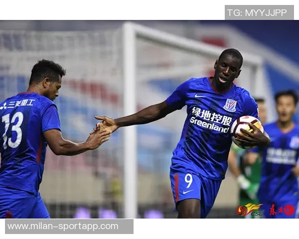 申花主场防守失误致对手凌空垫射扳平比分令人失望 申花主场防守失误致对手凌空垫射扳平比分令人失望