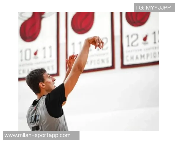 热火队与约维奇达成四年6240万续约协议全额保障球员未来