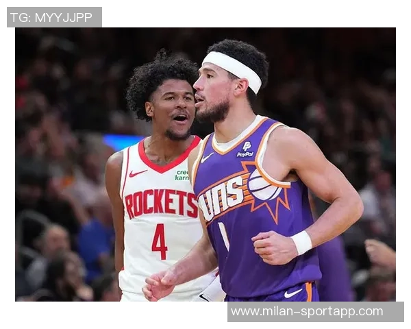 杰伦格林赛前积极热身投篮训练中展现笑容复出在望