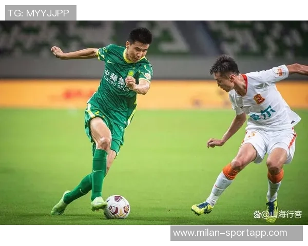 国安新内援今晚抵达北京王刚续约一年助力球队发展